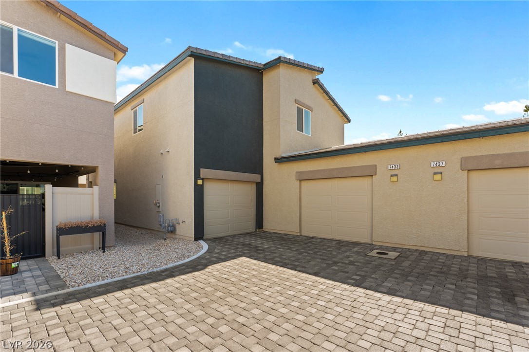 7433 Onyx Star Street Property Photo 29