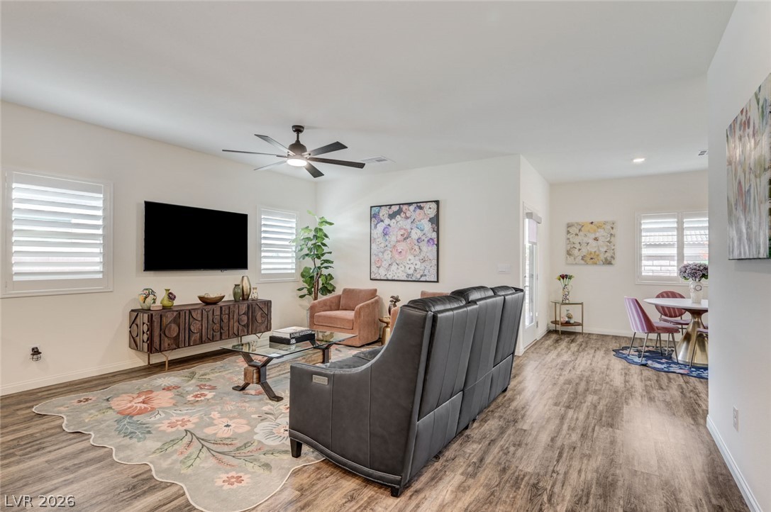 7446 Charlotte Bay Avenue Property Photo 14