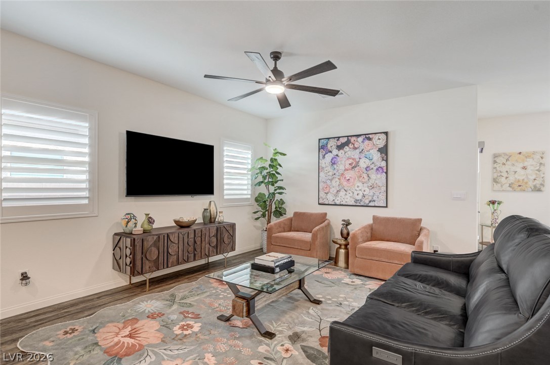 7446 Charlotte Bay Avenue Property Photo 15