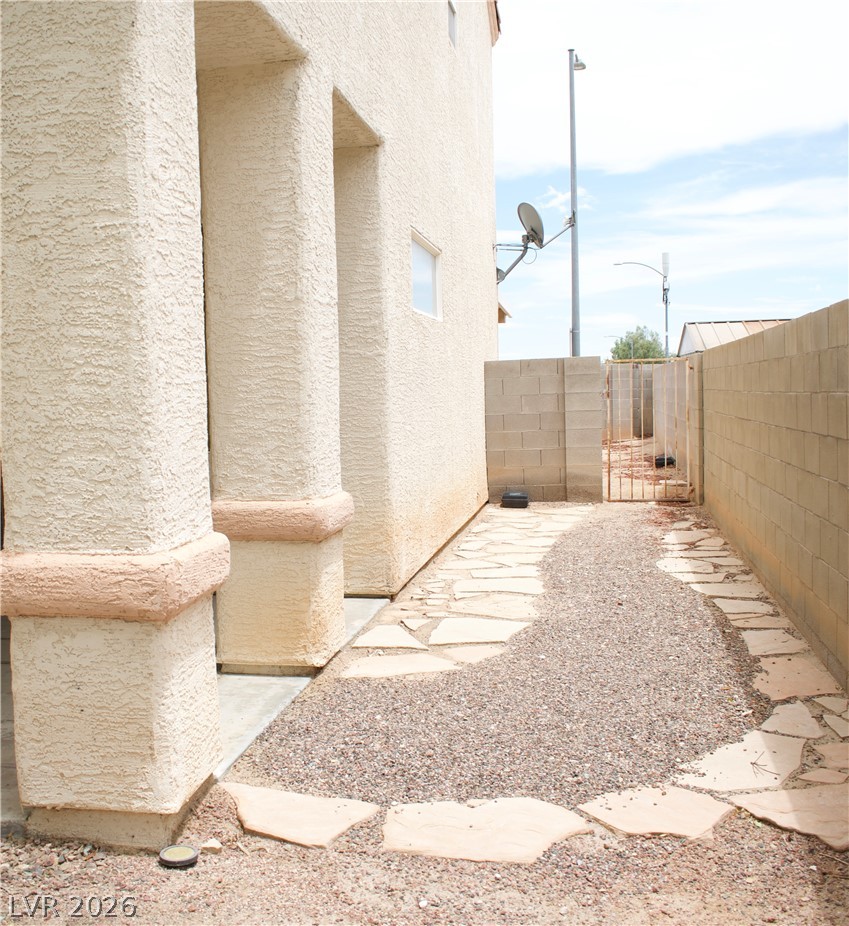 7804 Picnic Street Property Photo 3