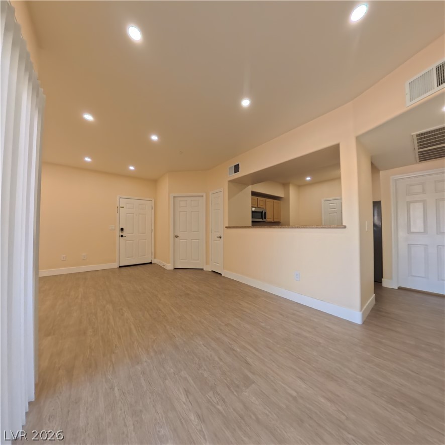 8000 Badura Avenue 1092 Property Photo 5