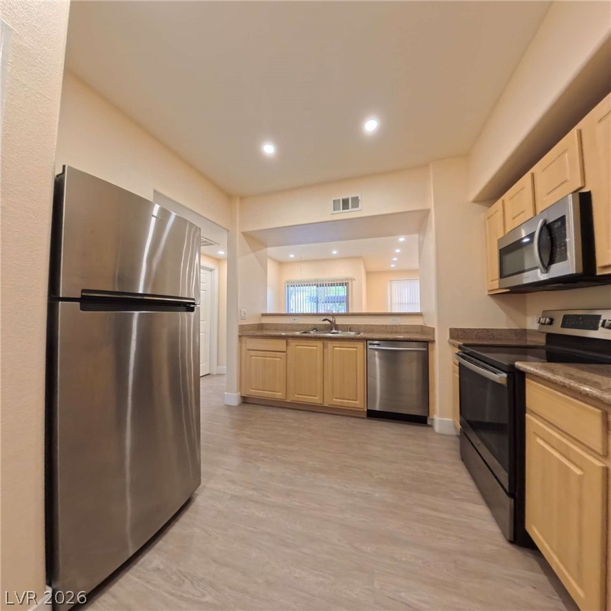 8000 Badura Avenue 1092 Property Photo 11