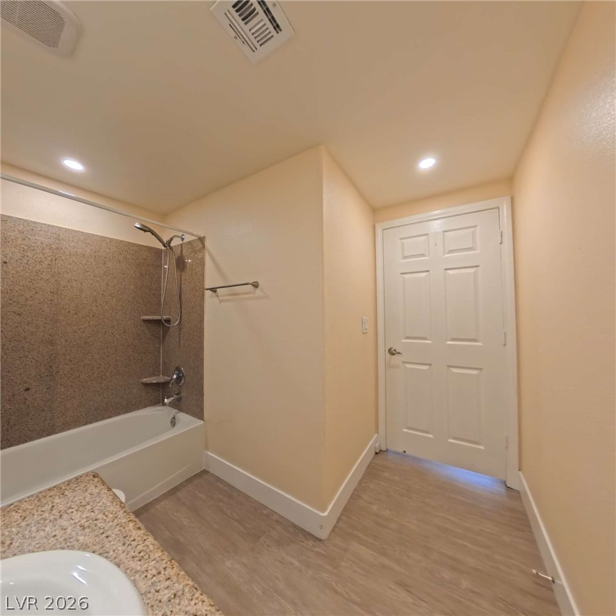 8000 Badura Avenue 1092 Property Photo 14