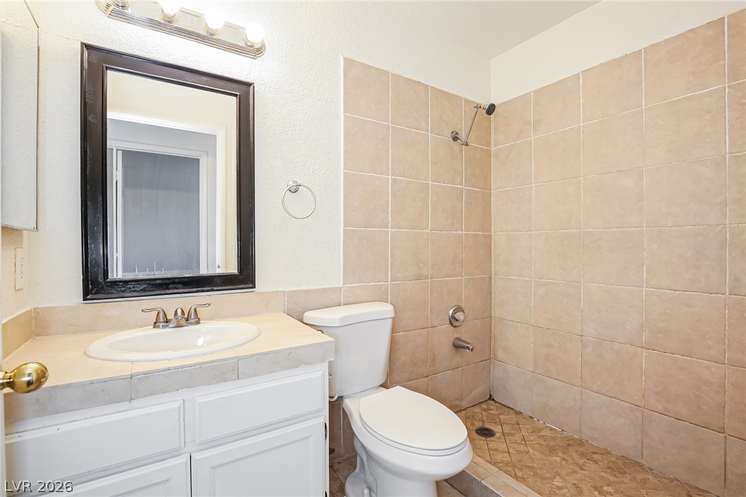 112 Lucy Thompson Street Property Photo 20