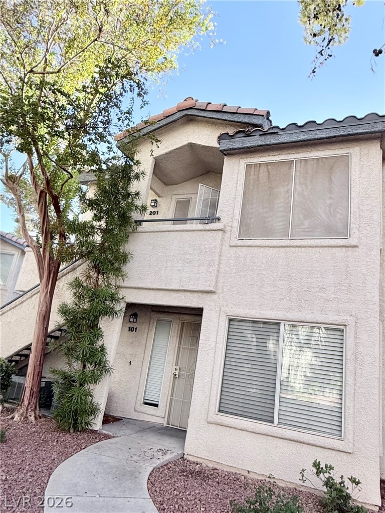 3083 Casey Drive 201 Property Photo 3