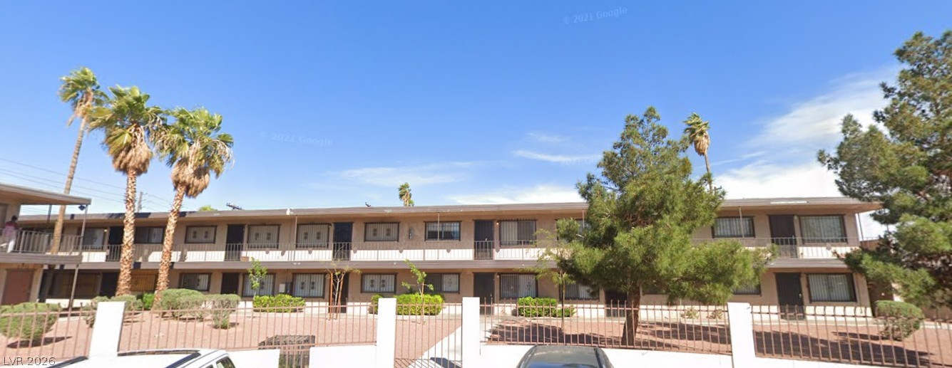 3720 Royal Crest St Street 14 Property Photo 1