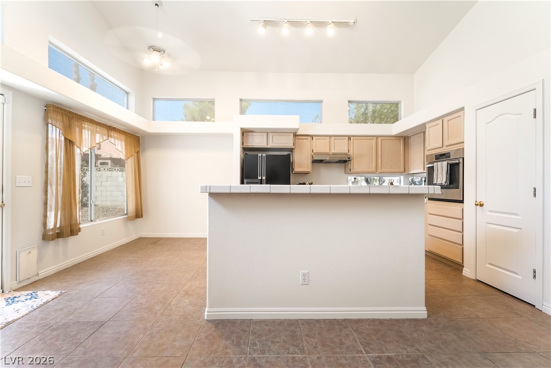 2105 Club Meadows Drive Property Photo 14