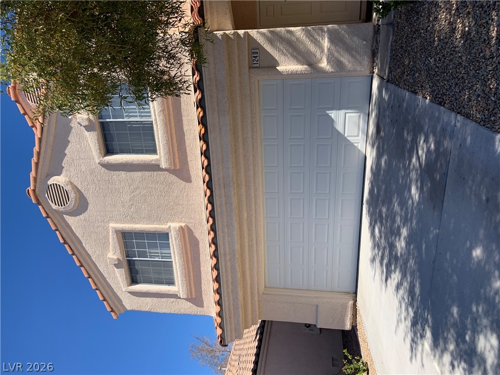 1240 Emerald Crest Street Property Photo 3