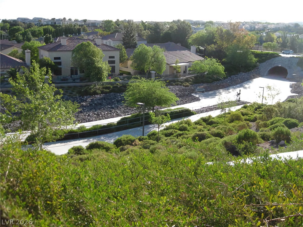 1240 Emerald Crest Street Property Photo 6