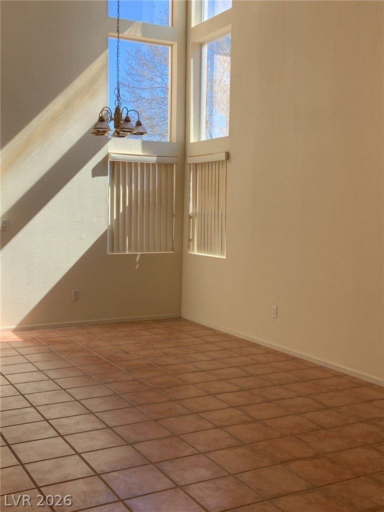 1240 Emerald Crest Street Property Photo 9