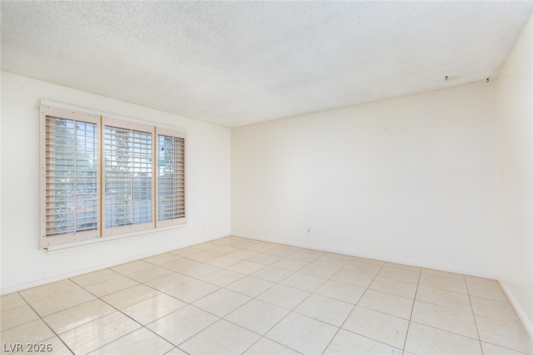 3525 Victory Avenue Property Photo 7