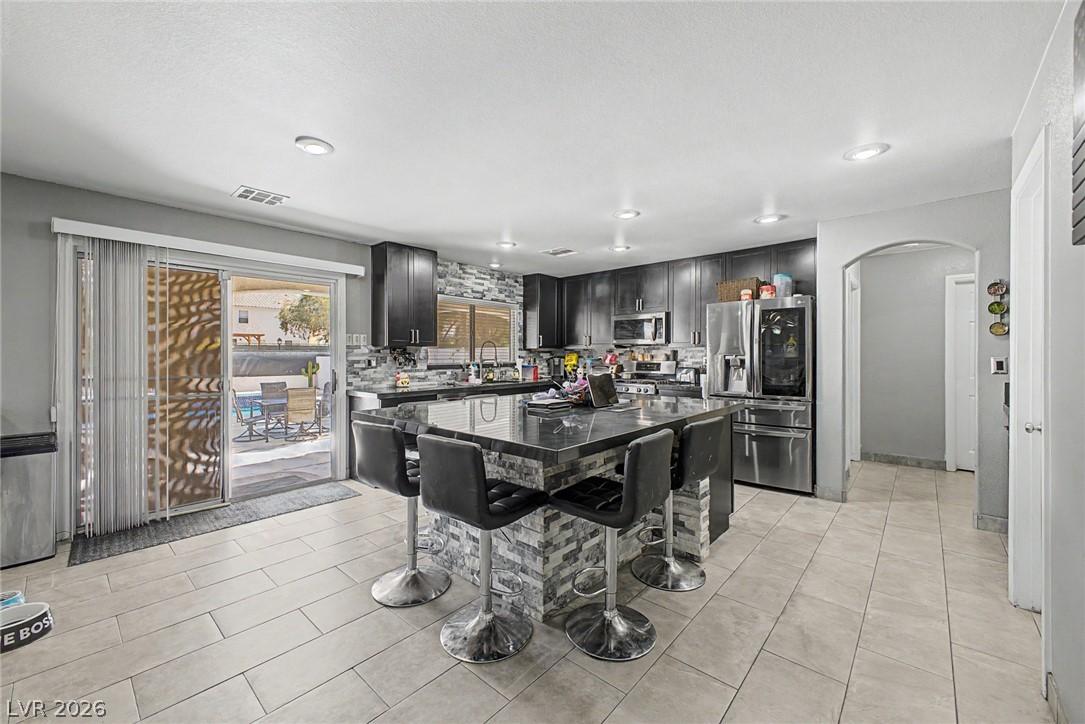8633 Vivid Violet Avenue Property Photo 10