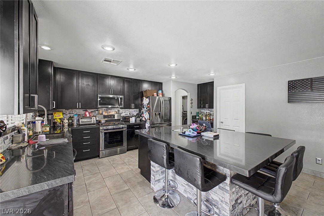 8633 Vivid Violet Avenue Property Photo 11