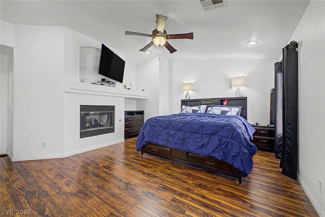 8633 Vivid Violet Avenue Property Photo 14