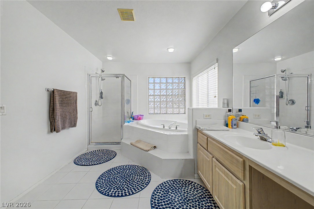 8633 Vivid Violet Avenue Property Photo 17