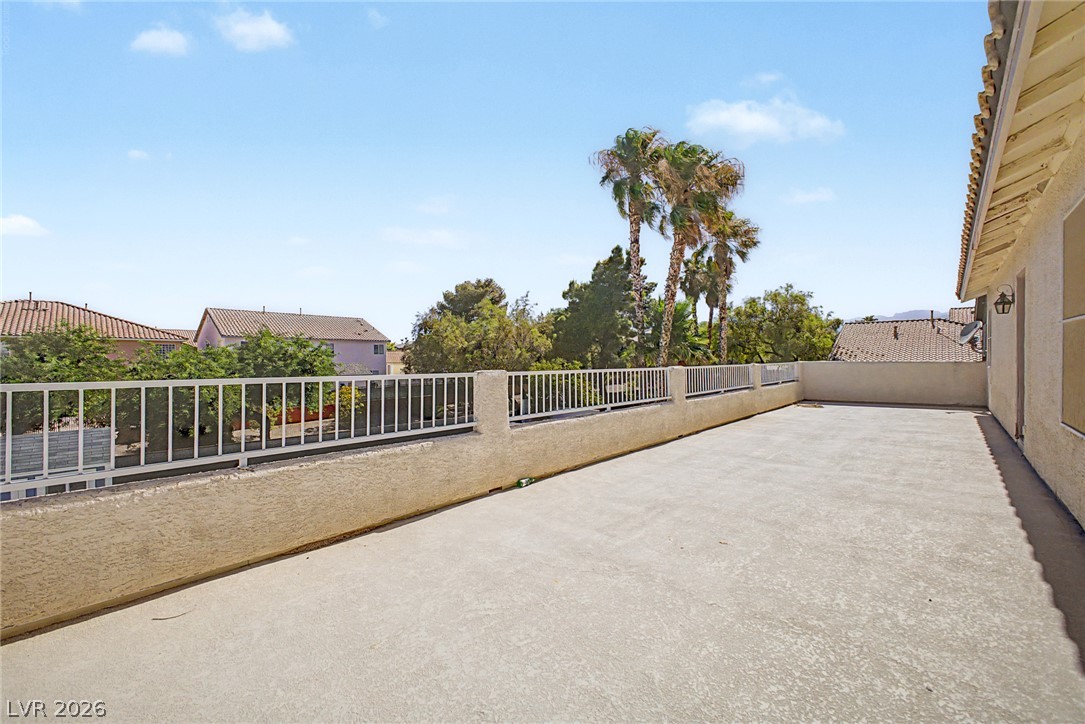 8633 Vivid Violet Avenue Property Photo 37