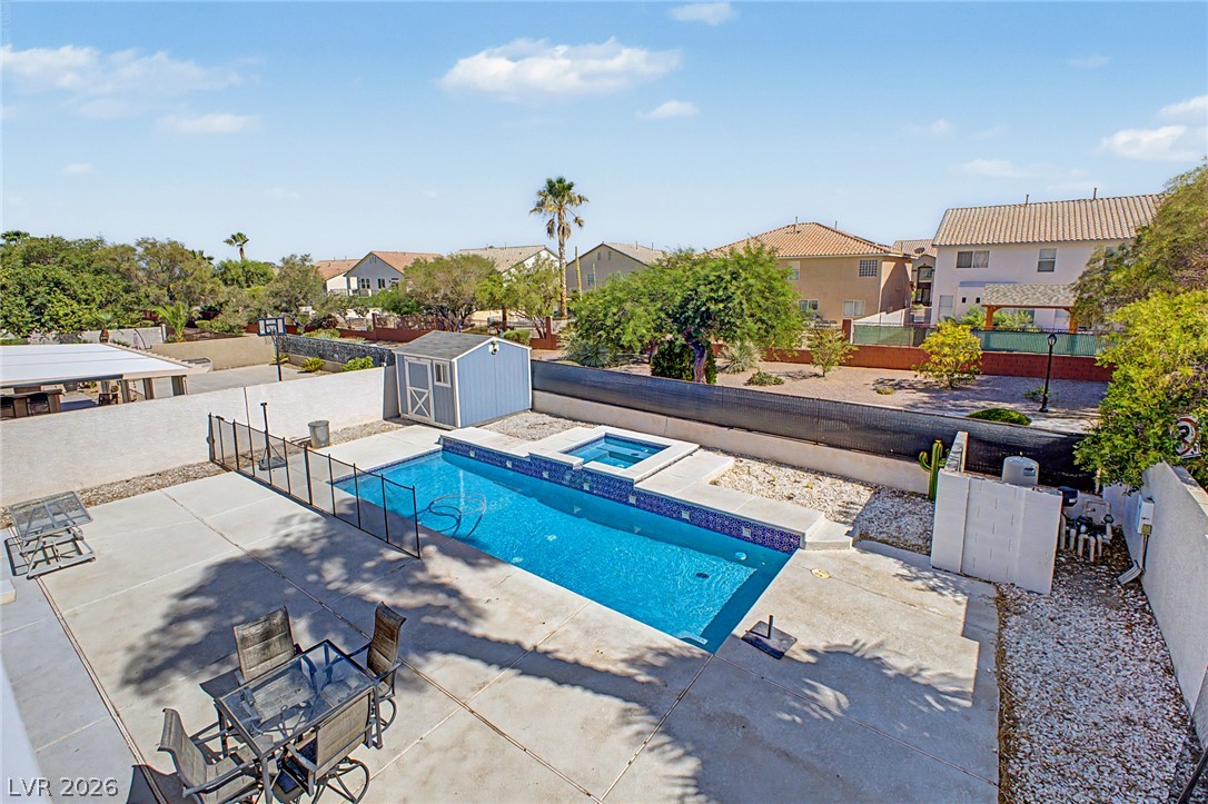 8633 Vivid Violet Avenue Property Photo 38