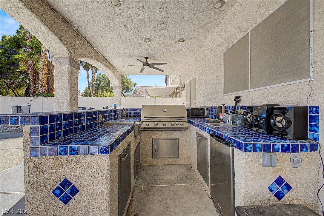 8633 Vivid Violet Avenue Property Photo 41