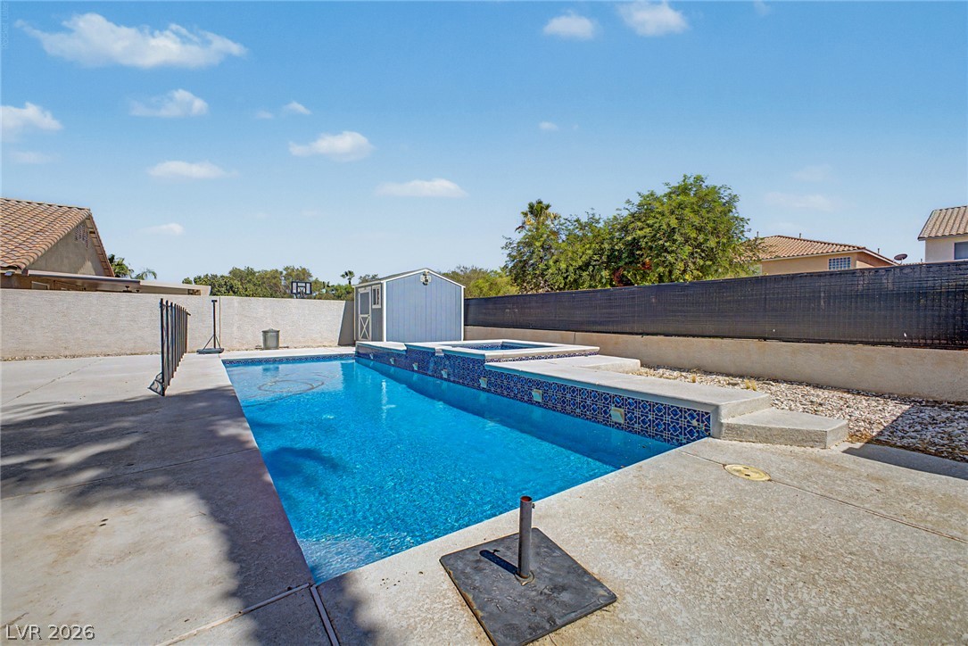 8633 Vivid Violet Avenue Property Photo 44