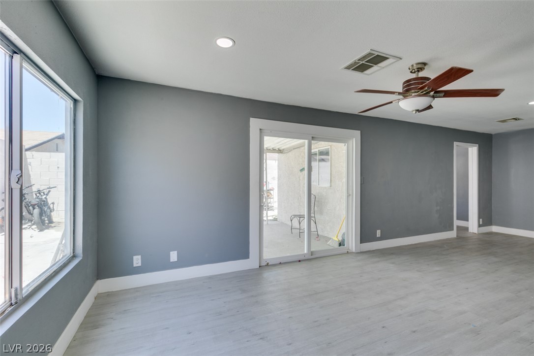4562 Via San Rafael Property Photo 7