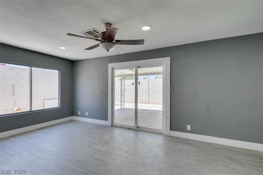 4562 Via San Rafael Property Photo 8