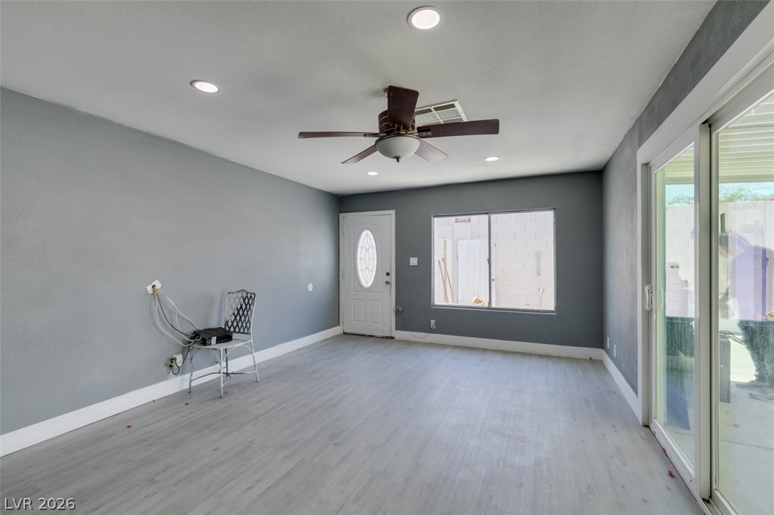 4562 Via San Rafael Property Photo 10