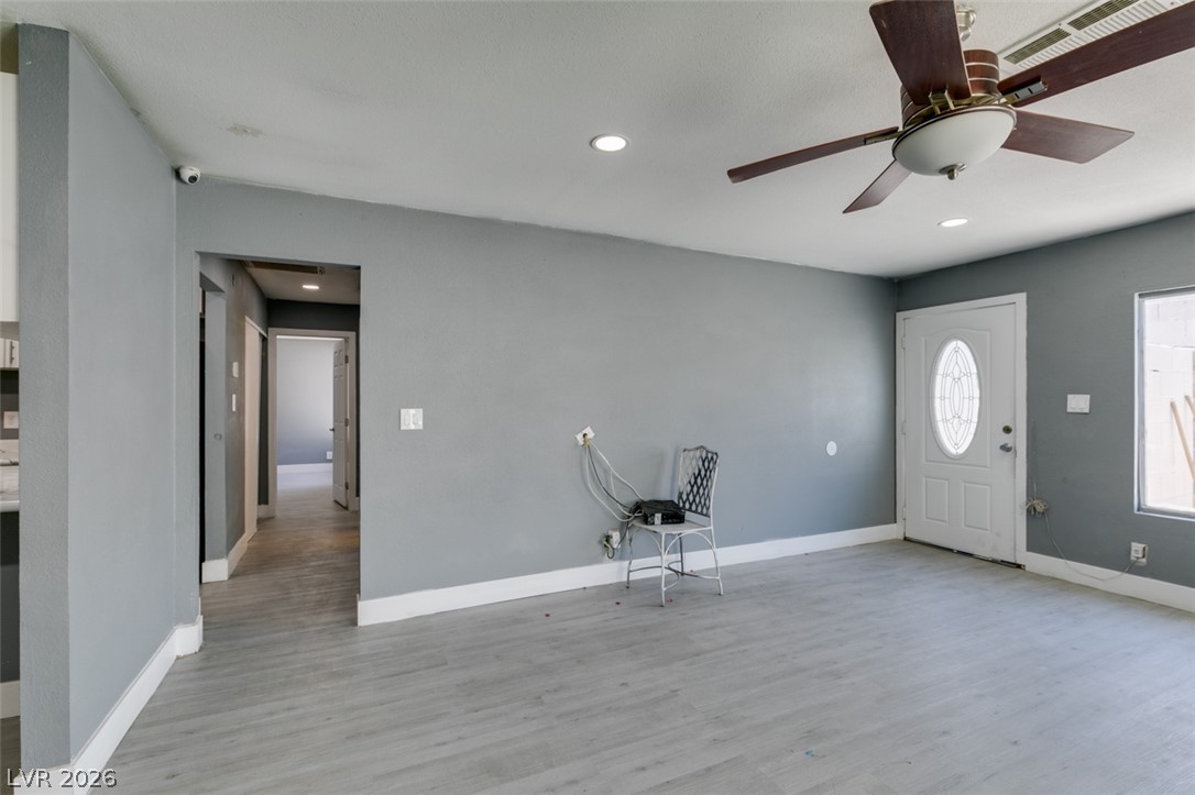 4562 Via San Rafael Property Photo 11