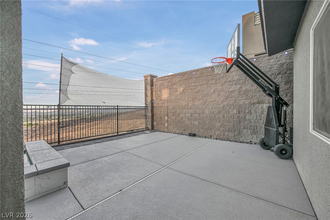 230 Shaded Canyon Drive Property Photo 34