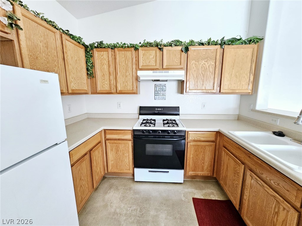 1663 Lefty Garcia Way Property Photo 16