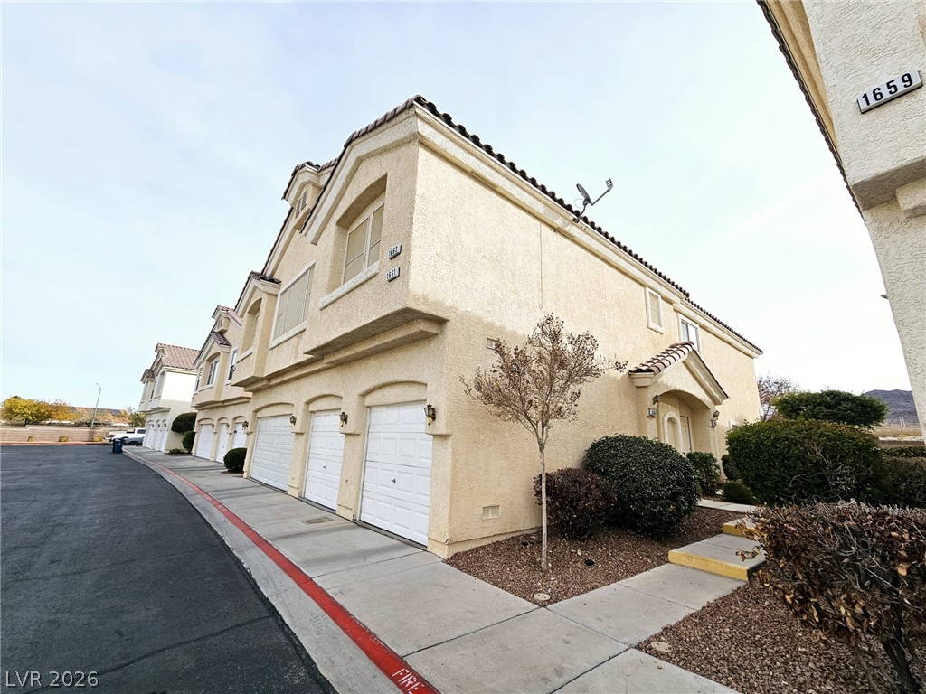 1663 Lefty Garcia Way Property Photo 28