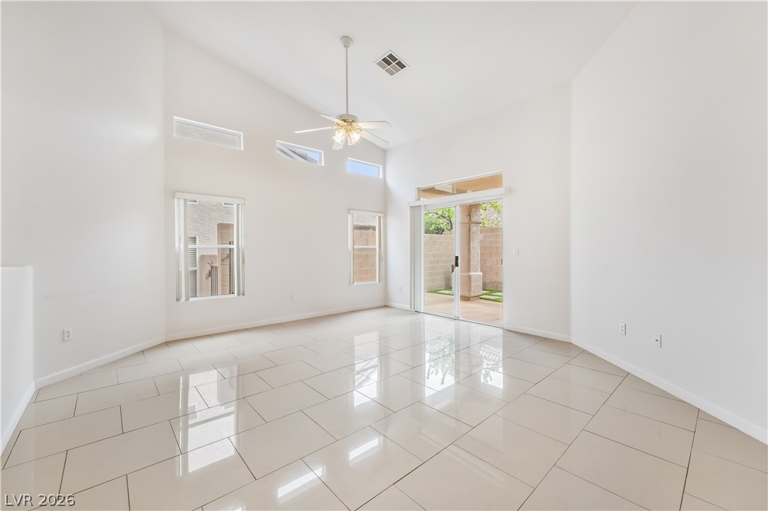 9791 Hickory Crest Court Property Photo 6
