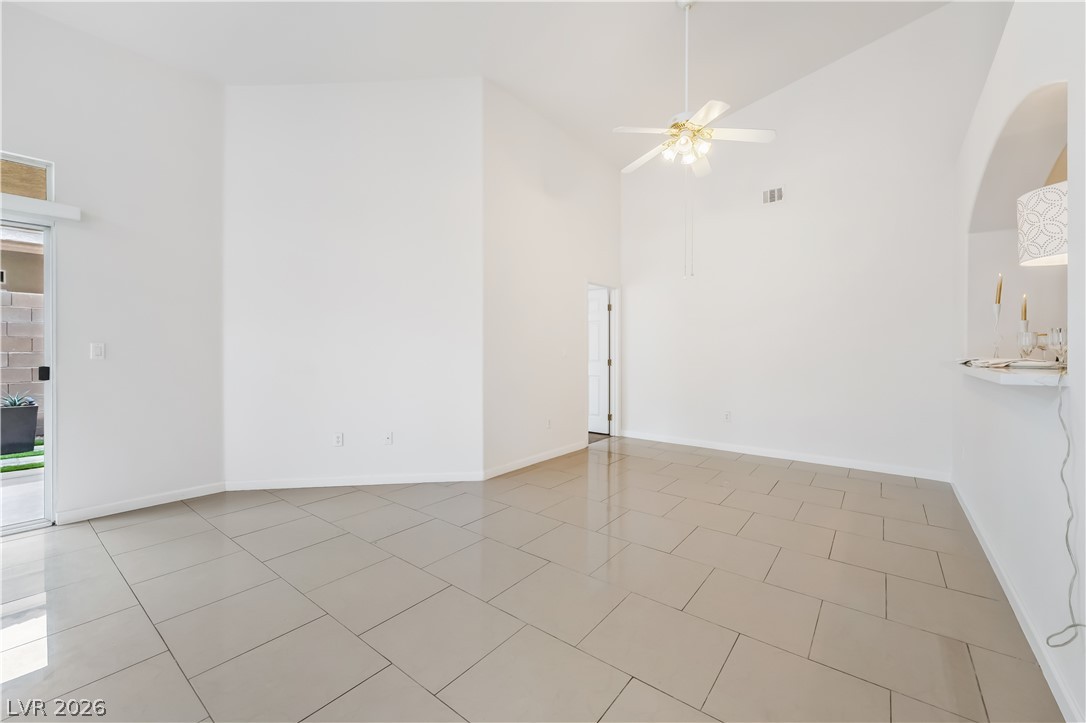 9791 Hickory Crest Court Property Photo 12