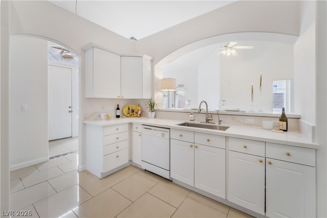 9791 Hickory Crest Court Property Photo 17