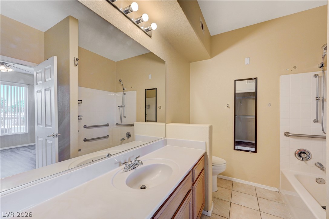 7127 South Durango Drive 108 Property Photo 34