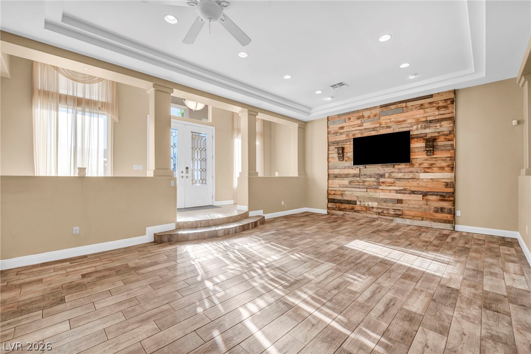 5960 Michelli Crest Way Property Photo 14