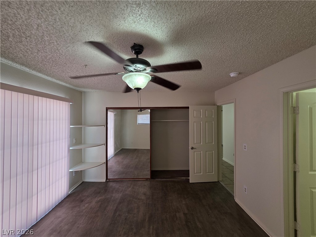 2121 Chertsey Drive D Property Photo 18