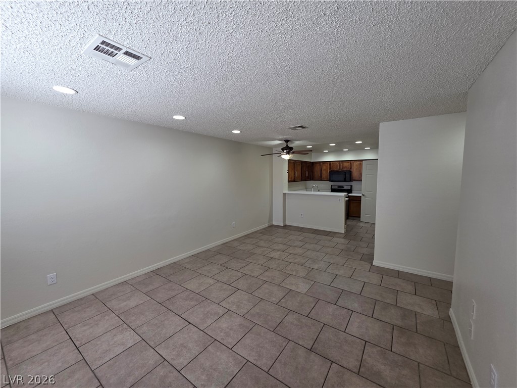 2121 Chertsey Drive D Property Photo 23