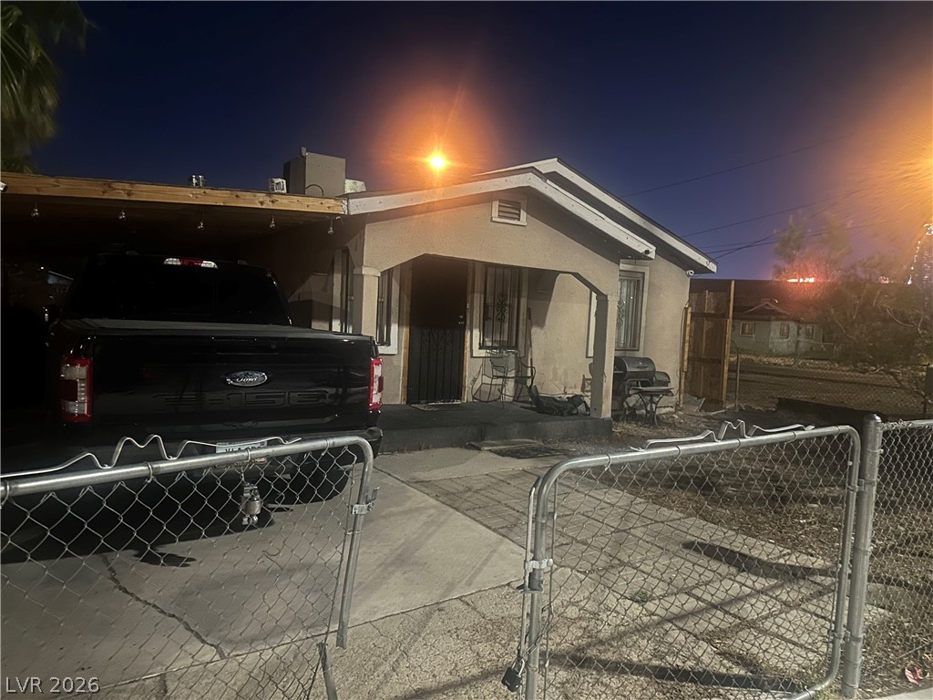 814 F Street Property Photo 1