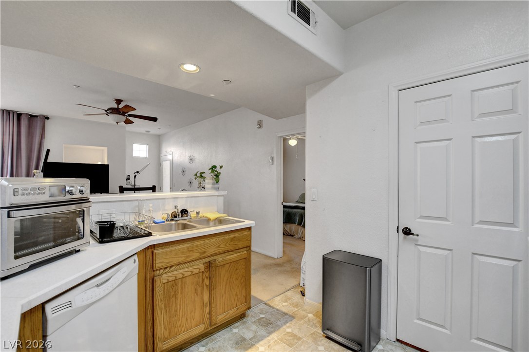 5855 Valley Drive 2028 Property Photo 20