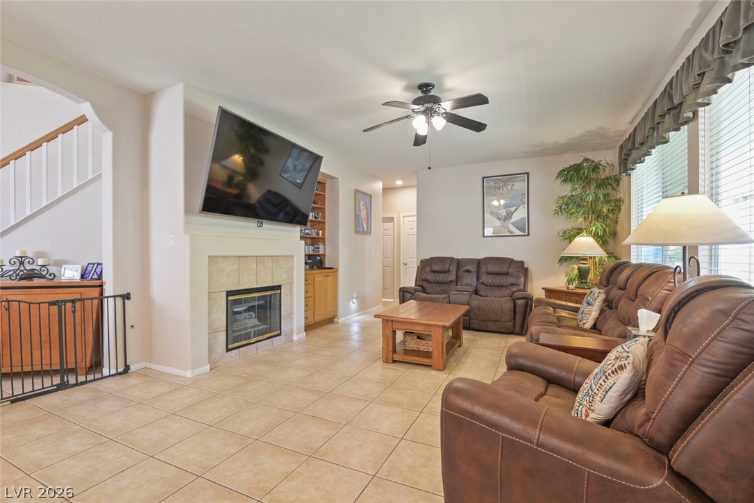 2356 Tilden Way Property Photo 9