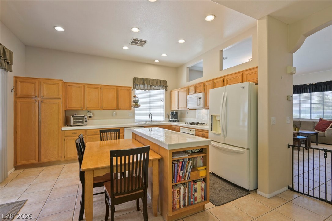 2356 Tilden Way Property Photo 12
