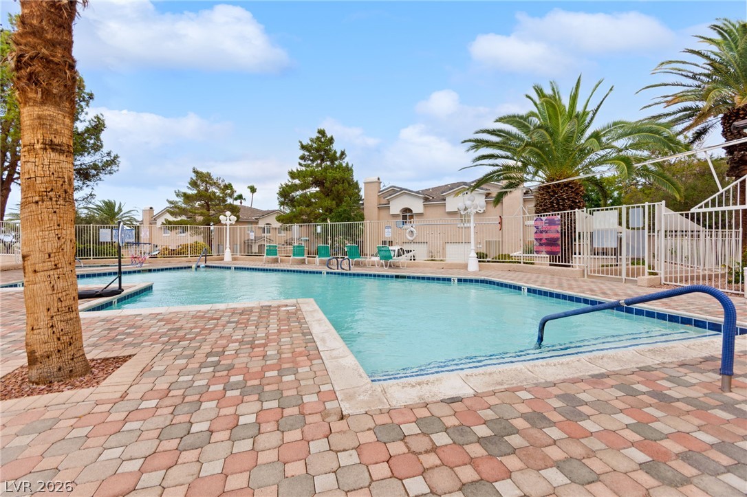 903 Twinkling Sky Avenue Property Photo 2