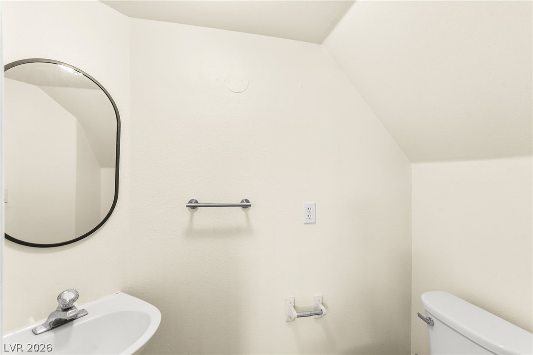 903 Twinkling Sky Avenue Property Photo 22