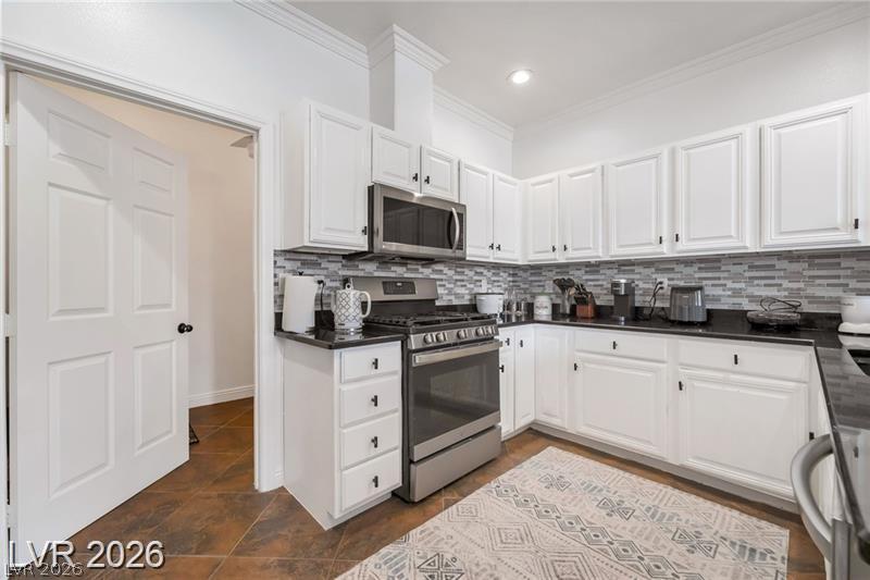 2251 Van Gogh Drive Property Photo 6