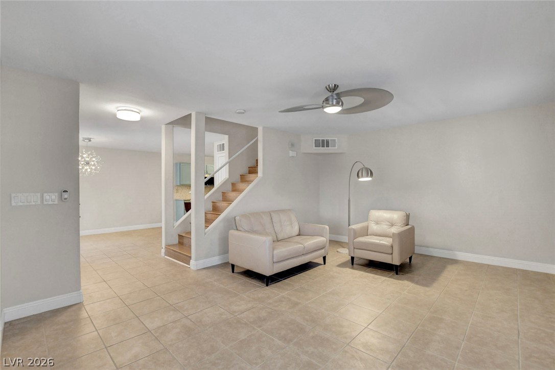 504 Chestnut View Place Property Photo 3