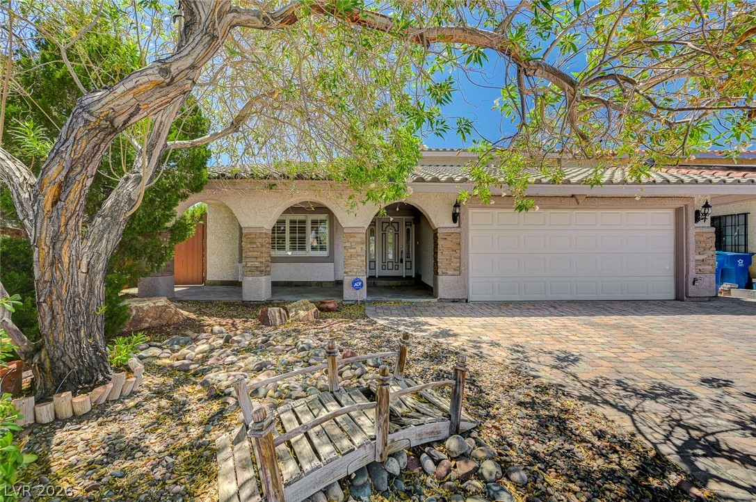 3880 Leisure Lane Property Photo 1