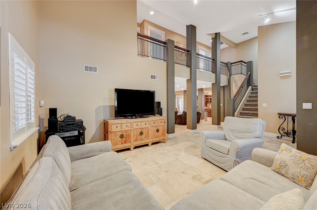 3880 Leisure Lane Property Photo 4