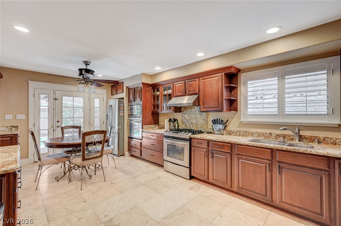 3880 Leisure Lane Property Photo 6