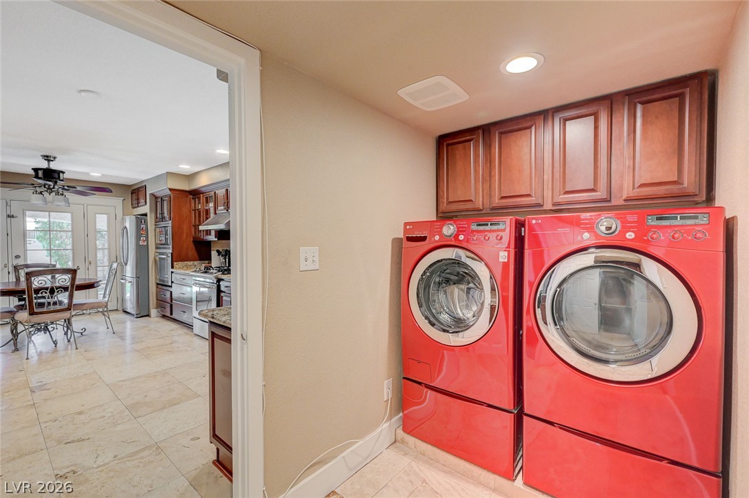 3880 Leisure Lane Property Photo 8