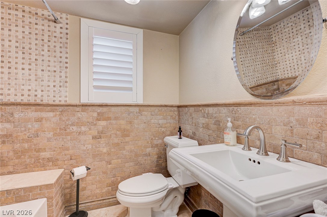3880 Leisure Lane Property Photo 9